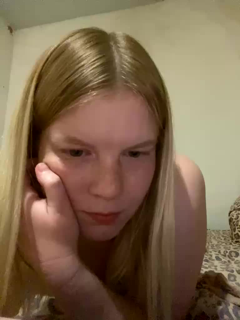 Amelia2004 Live Sex April 17, 2026