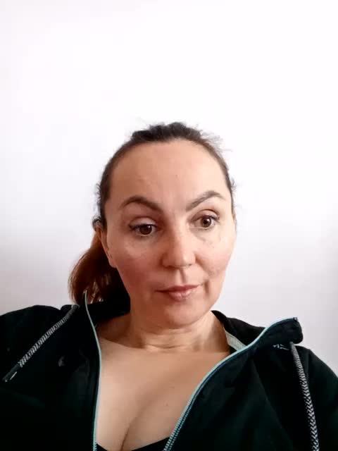 TessBertie Live Sex April 17, 2026