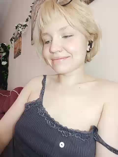 LadyAnny Live Sex April 17, 2026