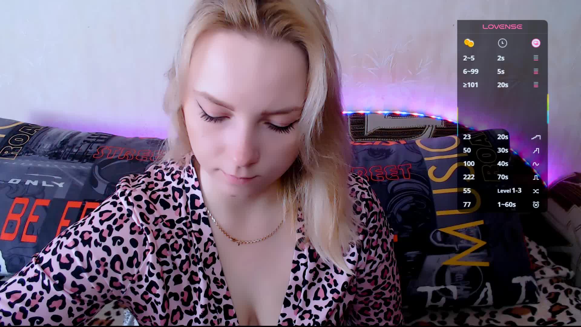 vik_ks_ks Live Sex April 17, 2026