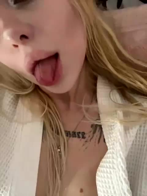 Babyblonde Live Sex April 17, 2026
