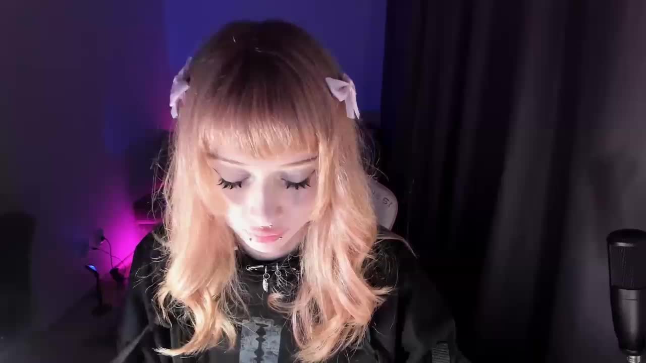 mnepohuyy Live Sex April 17, 2026