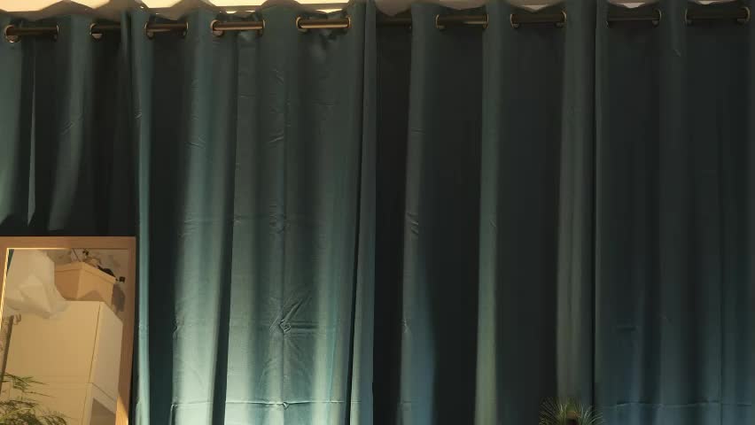 yulladao Live Sex April 17, 2026