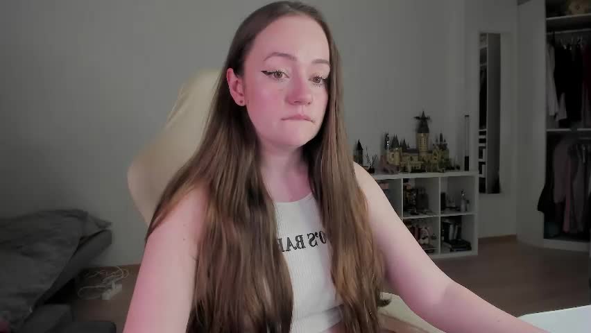 lil_happiness Live Sex April 17, 2026