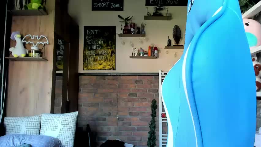 karoline121 Live Sex April 17, 2026