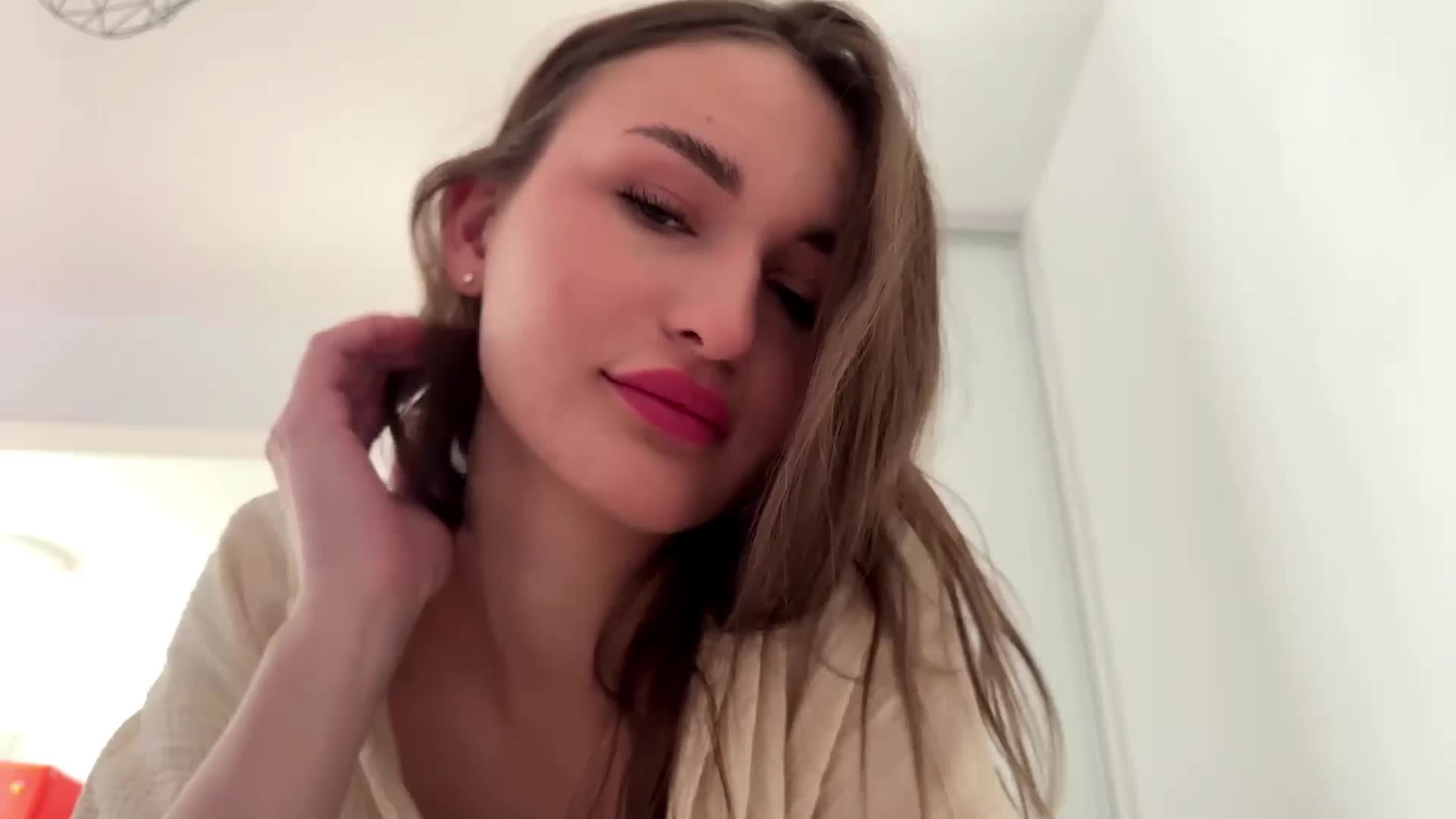 LauraMondella Live Sex April 17, 2026