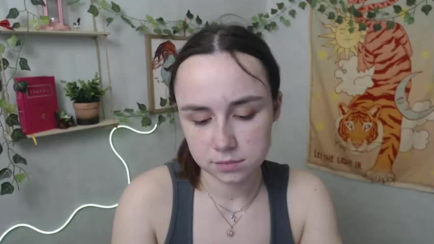 veryveryvery_shy Live Sex April 17, 2026