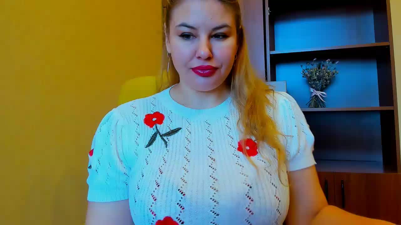 AvaQueen Live Sex April 17, 2026