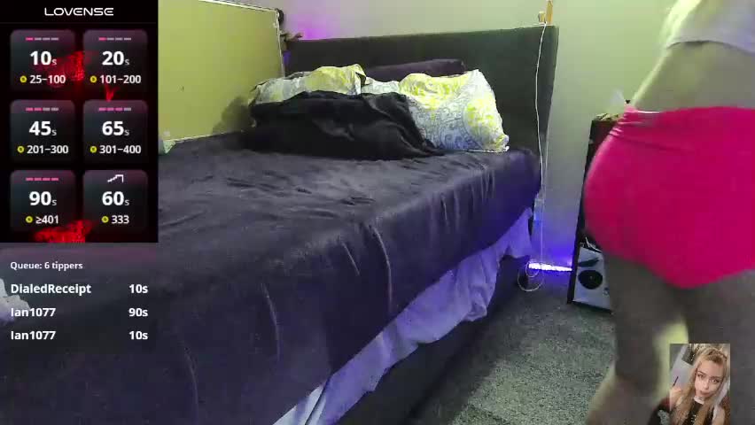 blondiebubblebooty Live Sex April 18, 2026