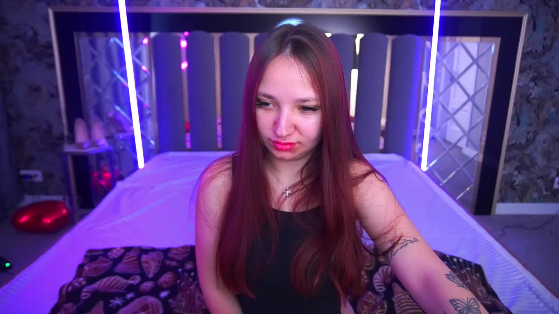 EmilyFontaine Live Sex April 18, 2026