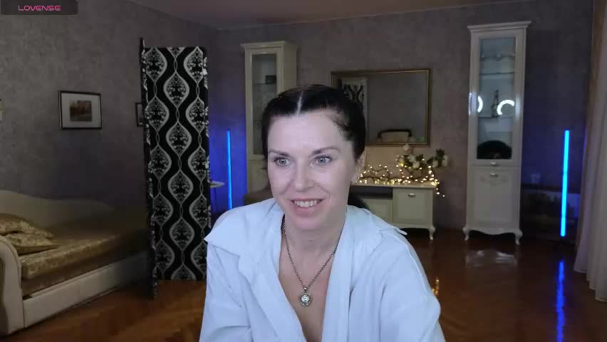lina_flore Live Sex April 18, 2026