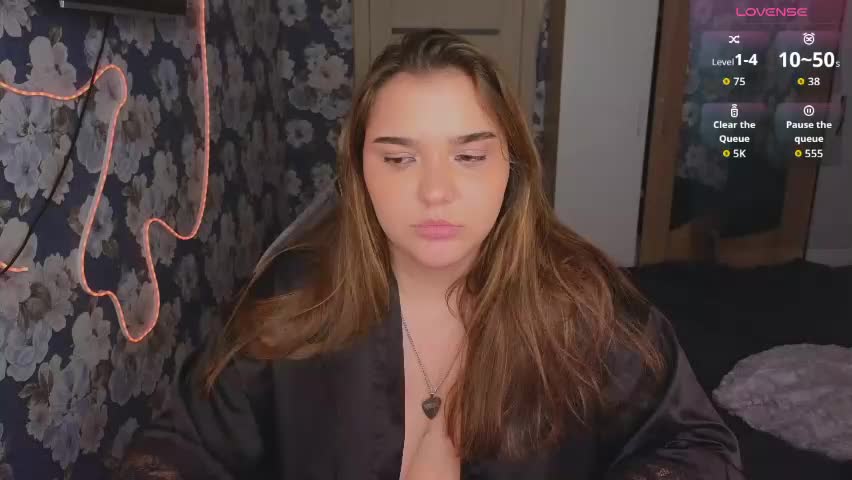 momiji_i Live Sex April 18, 2026