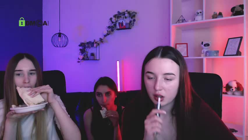 leslie_bird Live Sex April 18, 2026