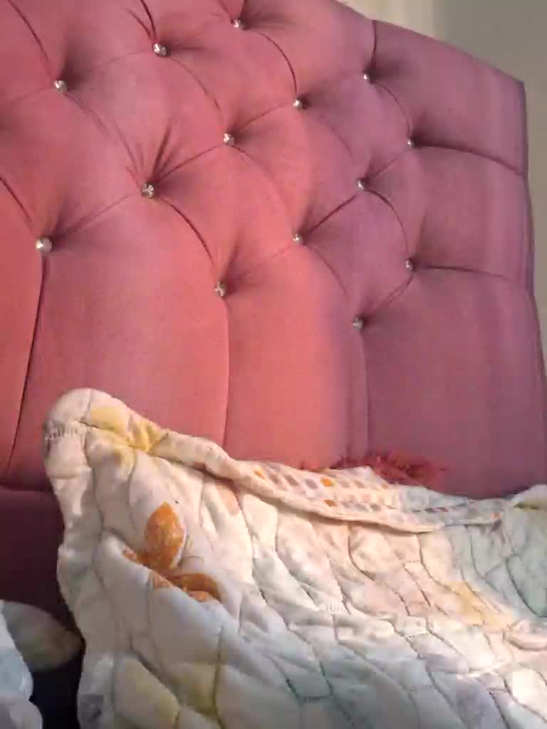Elekttra_ Live Sex April 18, 2026