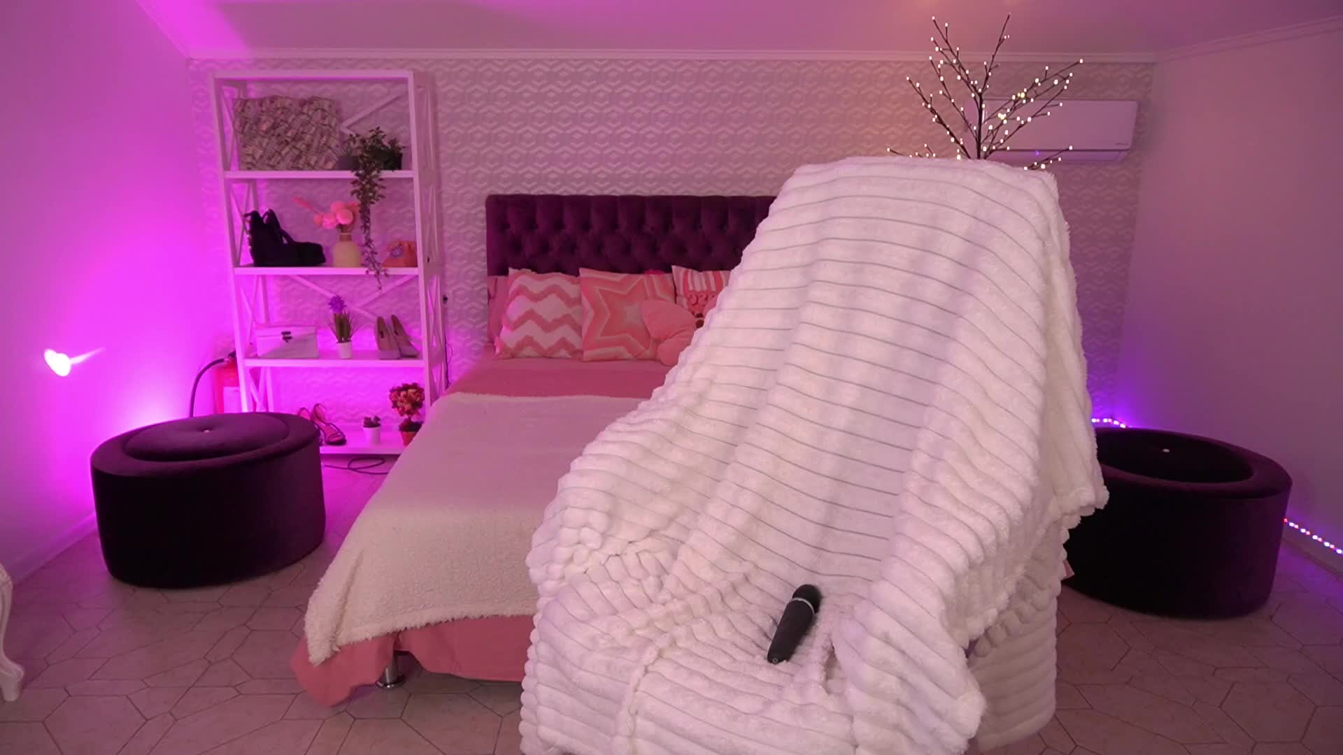DaenerysDaen Live Sex April 18, 2026