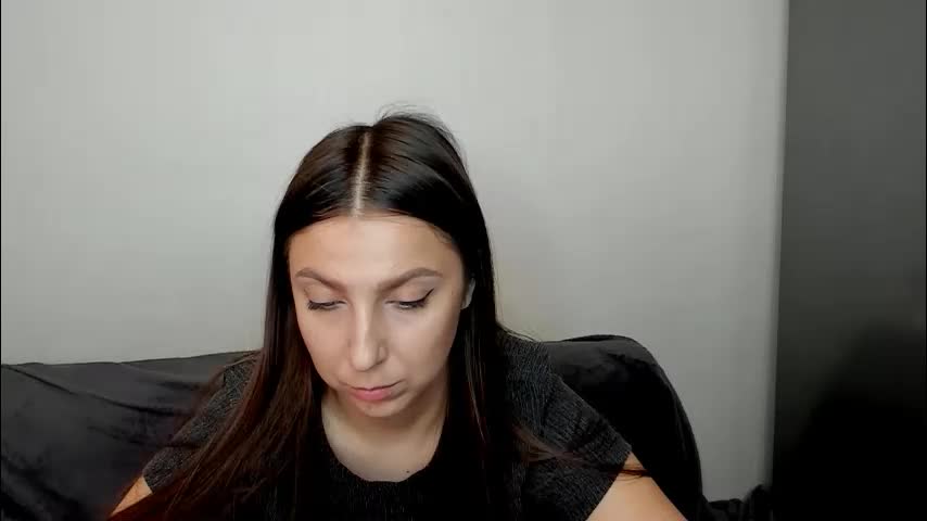 sinthiahug Live Sex April 18, 2026