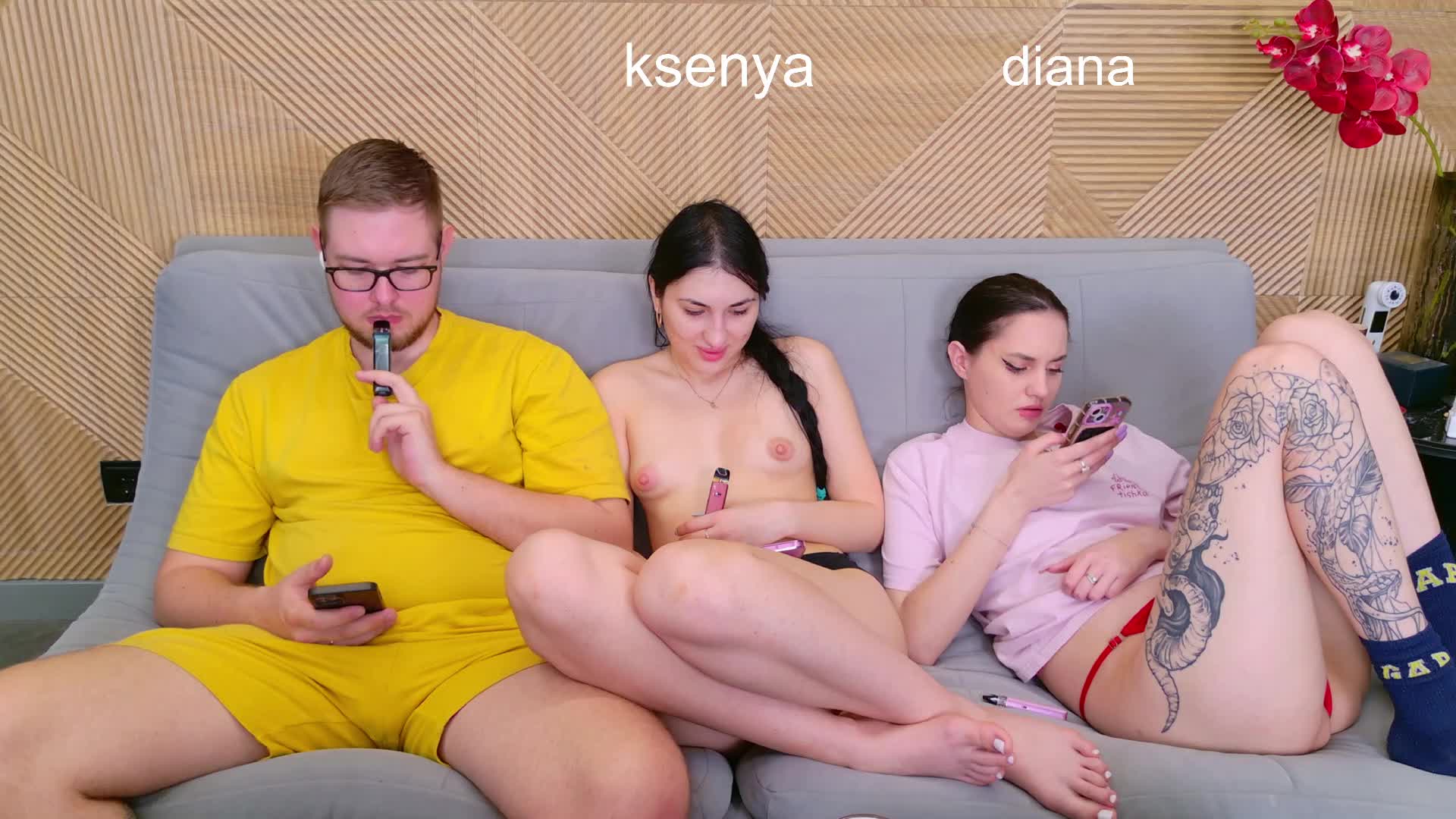 WebcamSlut Live Sex April 19, 2026