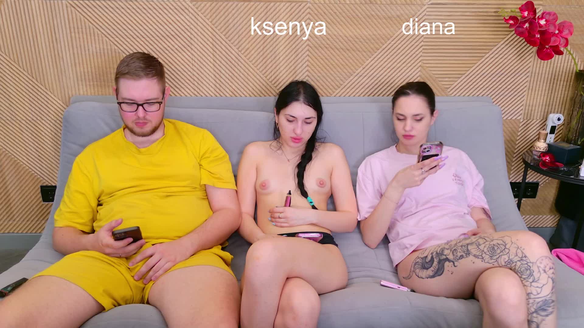 WebcamSlut Live Sex April 19, 2026