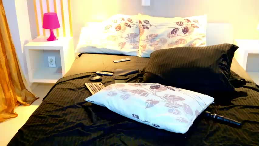 nicole___19 Live Sex April 19, 2026