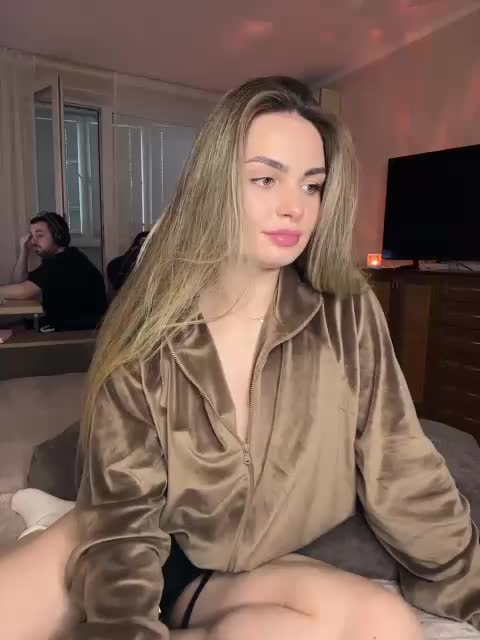 TwoPlay Live Sex April 19, 2026
