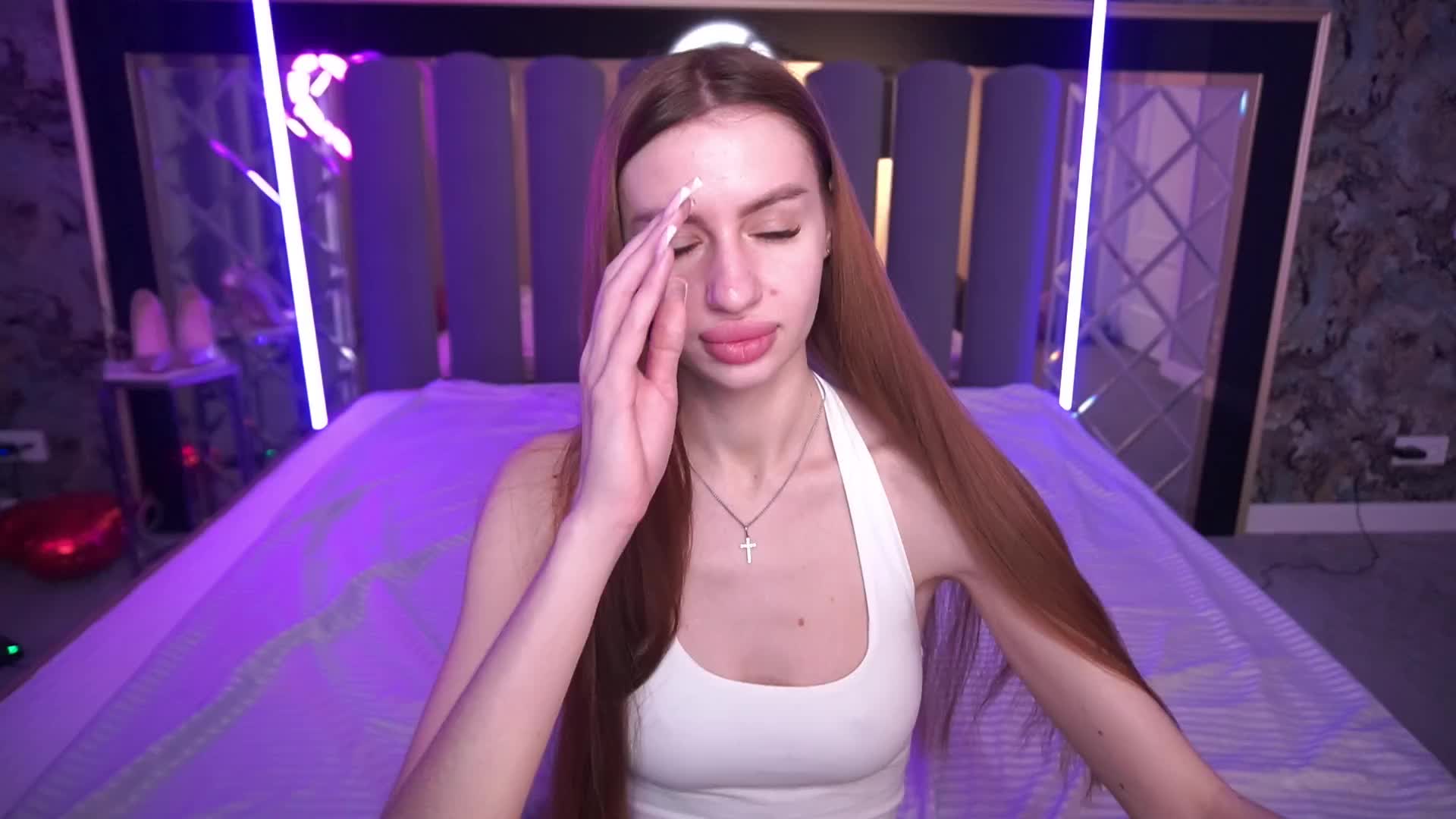 SnowWhiteee Live Sex April 20, 2026