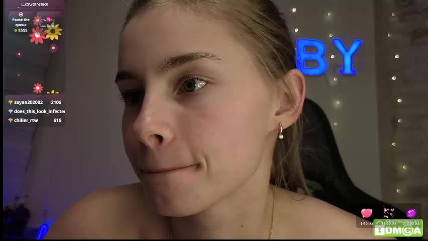 roxxxie_reid Live Sex April 20, 2026