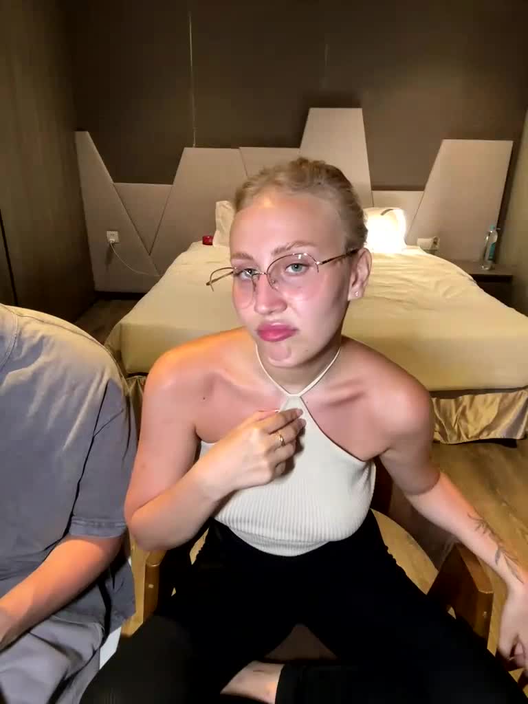 Durnaya_kis Live Sex April 21, 2026