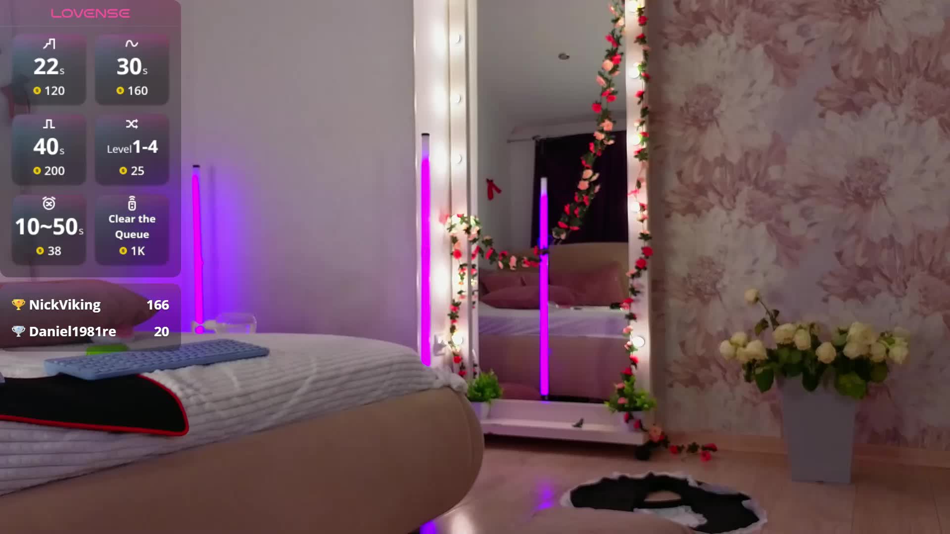 NicoleHampton Live Sex April 21, 2026