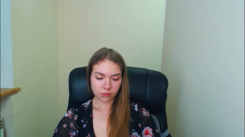 zoey_deuttch Live Sex April 21, 2026