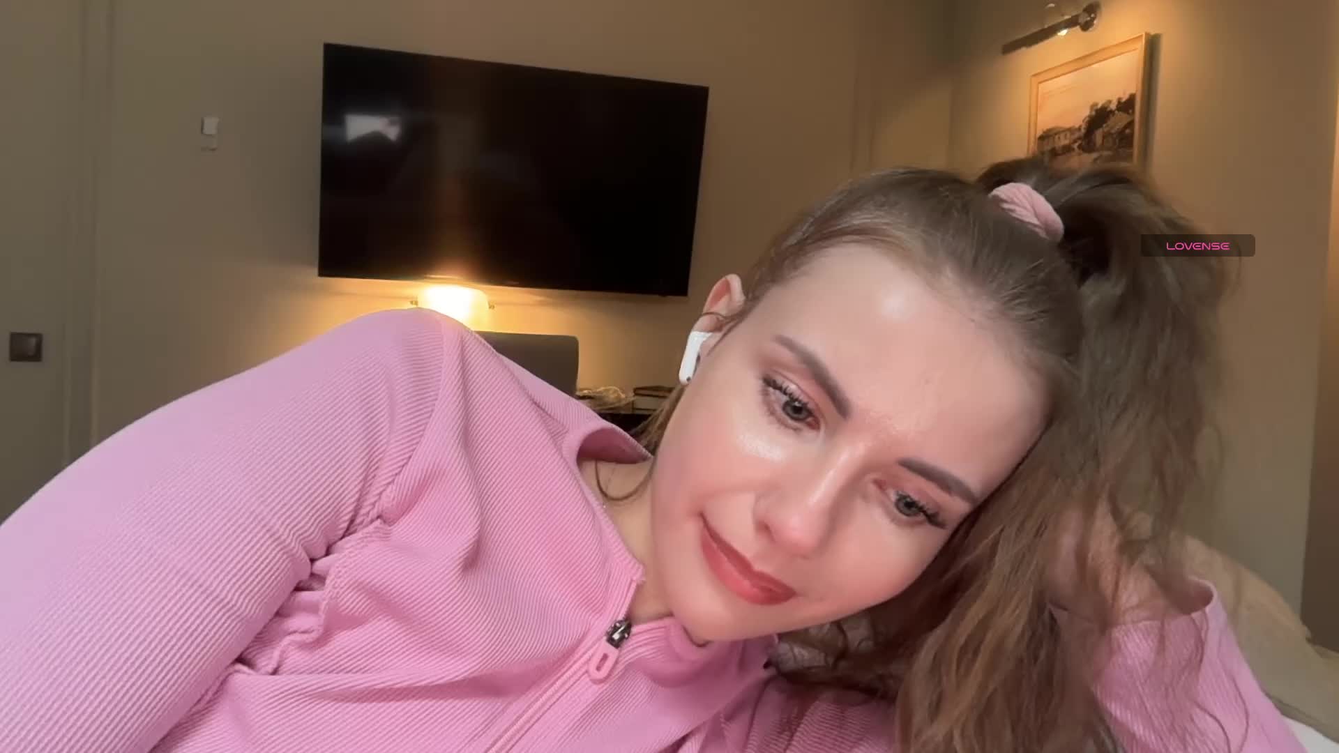 VikkiExtraCheese Live Sex April 21, 2026