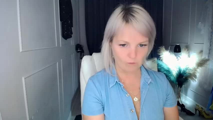 emmmam Live Sex April 21, 2026