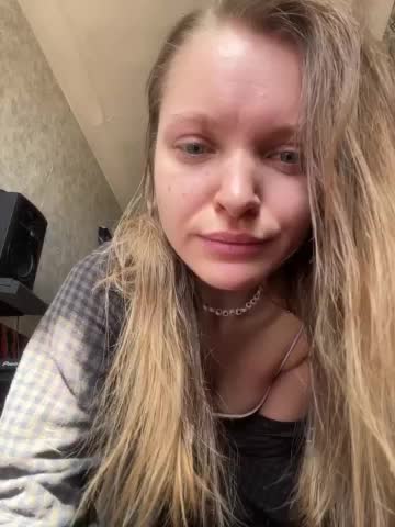 AliciaTroupe Live Sex April 21, 2026