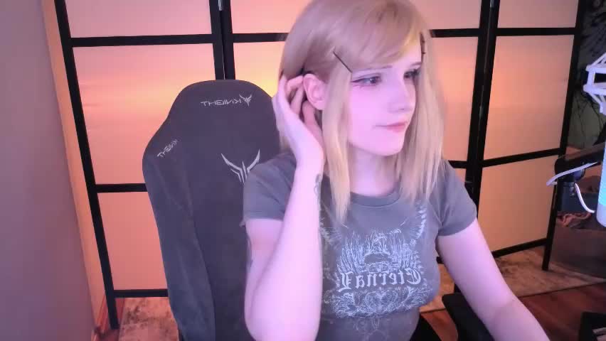 _mariko_ Live Sex April 21, 2026