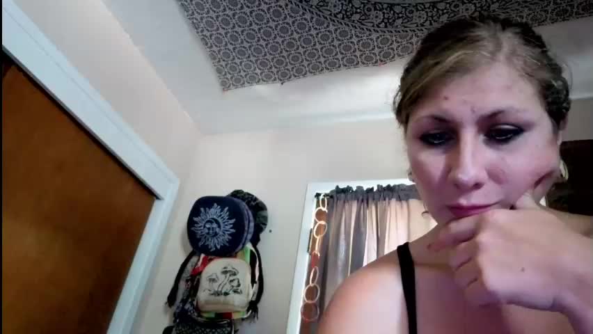 shy_college_girl Live Sex April 21, 2026