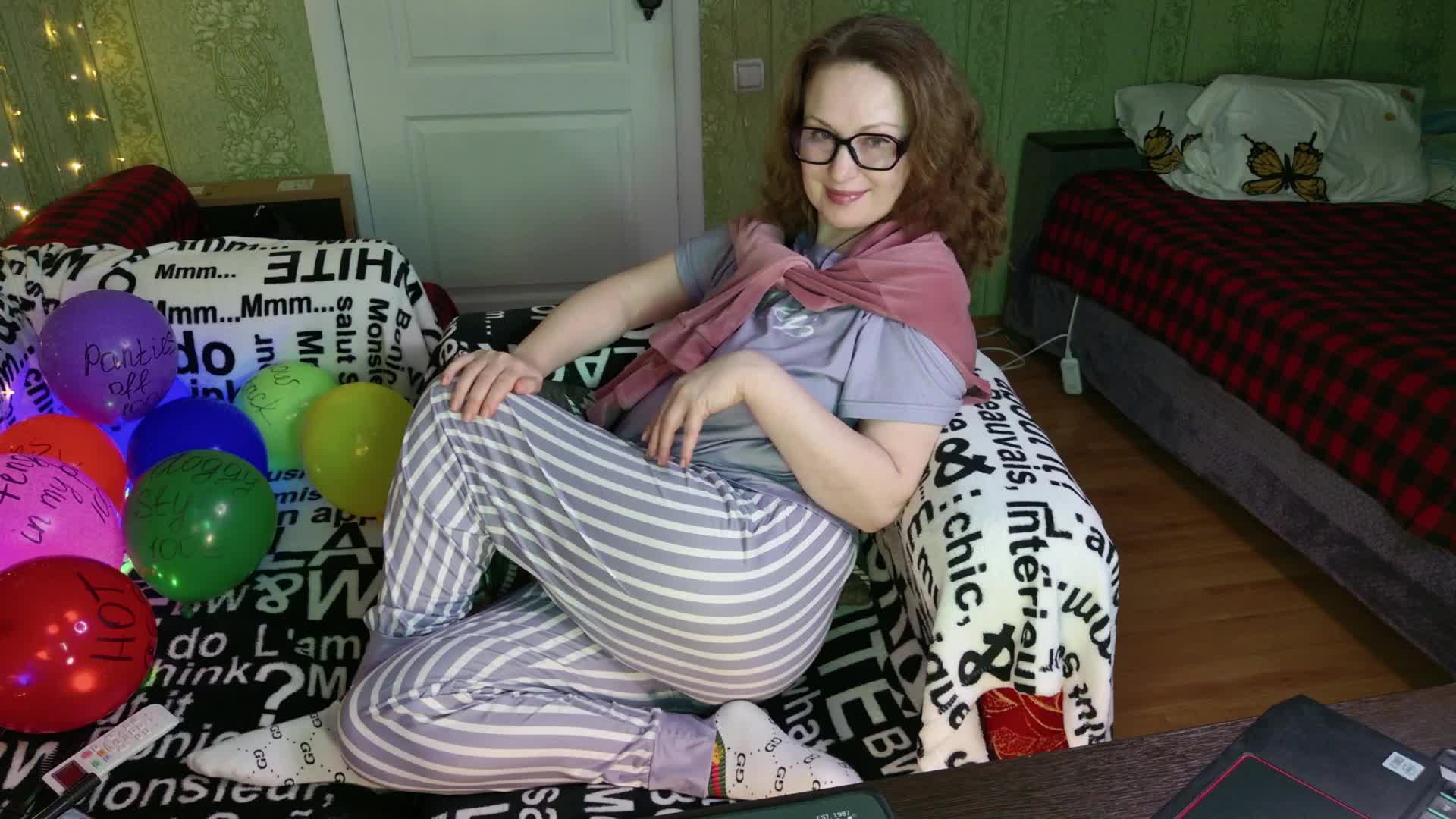 MeganIris Live Sex April 21, 2026