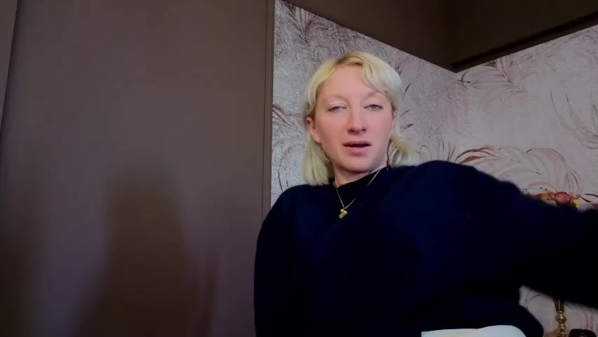 natalie_bitton Live Sex April 21, 2026