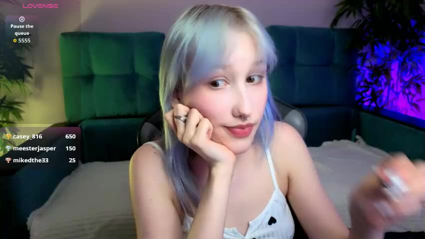 chrome_heartz Live Sex April 21, 2026