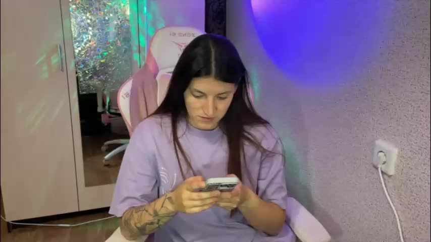 katrin_kristal Live Sex April 22, 2026