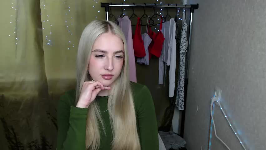 sweet_amelia03 Live Sex April 22, 2026