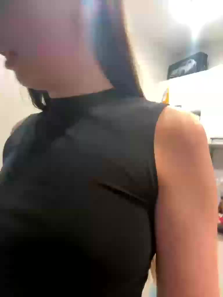 Diana1-1 Live Sex April 22, 2026