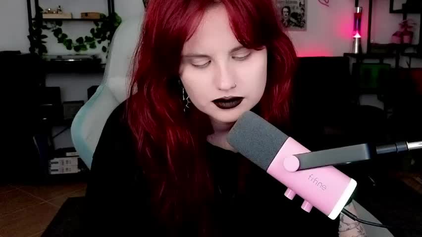 dellacrush_ Live Sex April 22, 2026