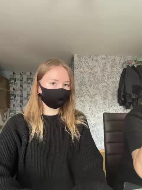 Sun-Moon Live Sex April 22, 2026