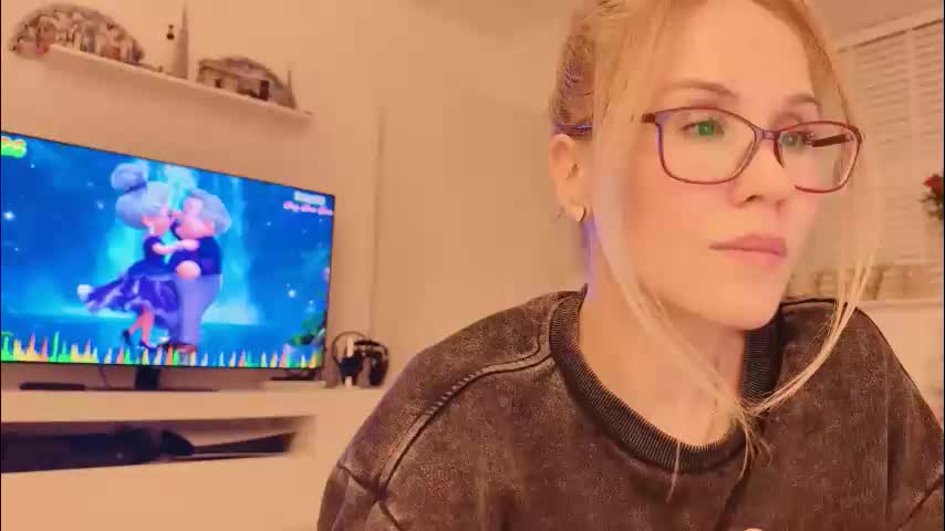 myassistant Live Sex April 22, 2026