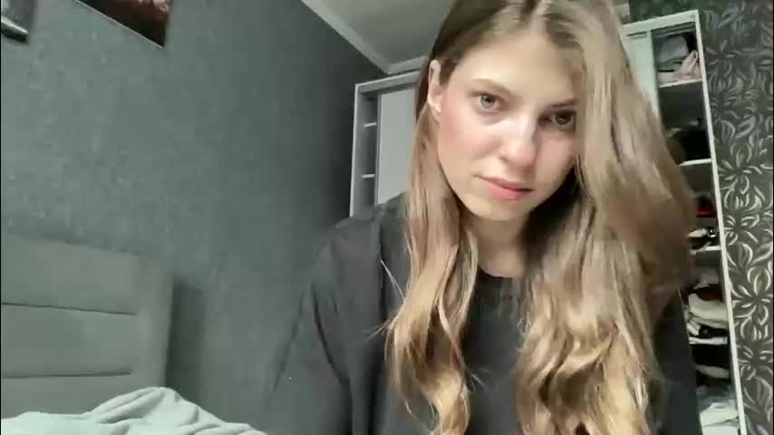 tiny_felicity Live Sex April 22, 2026