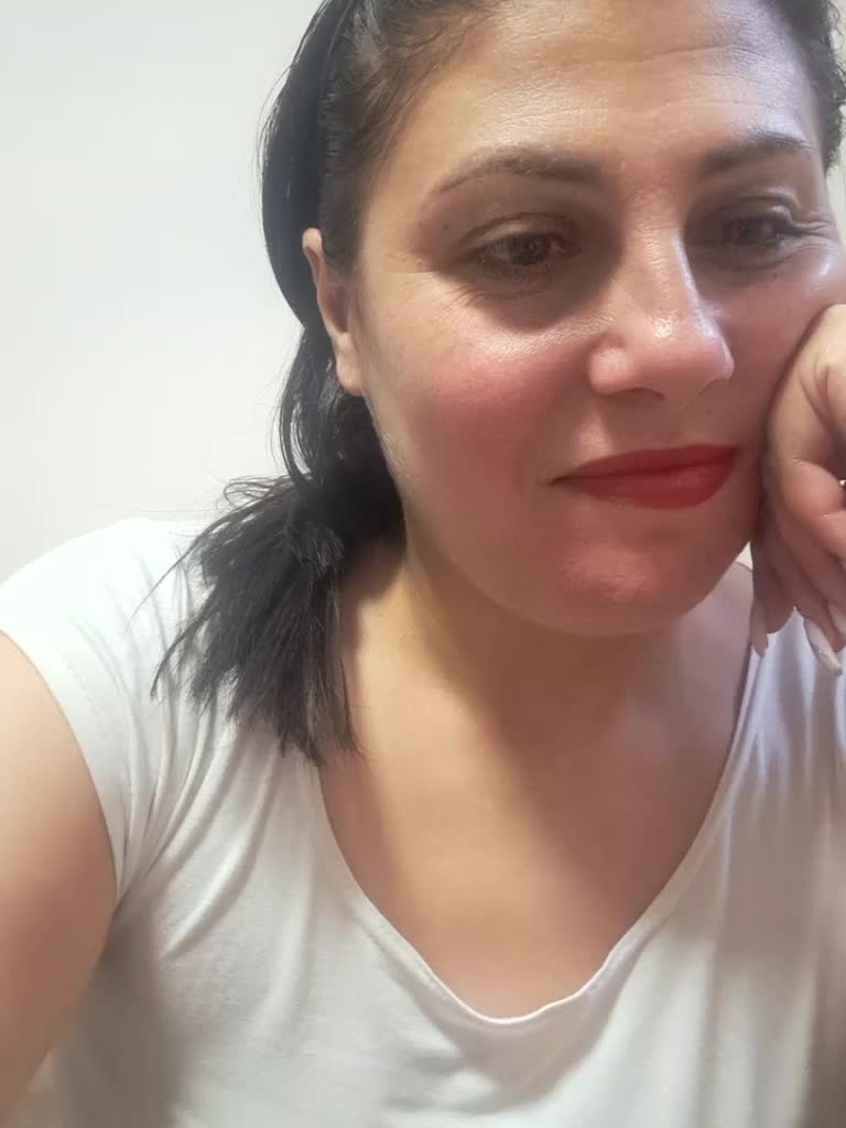 AmyRoses Live Sex April 22, 2026