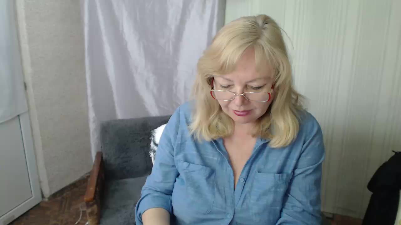 EvelynLoveShy Live Sex April 23, 2026