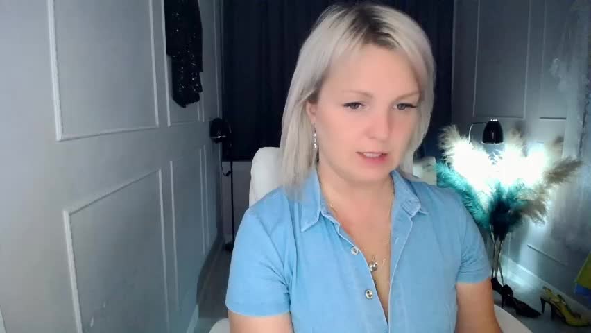 emmmam Live Sex April 23, 2026