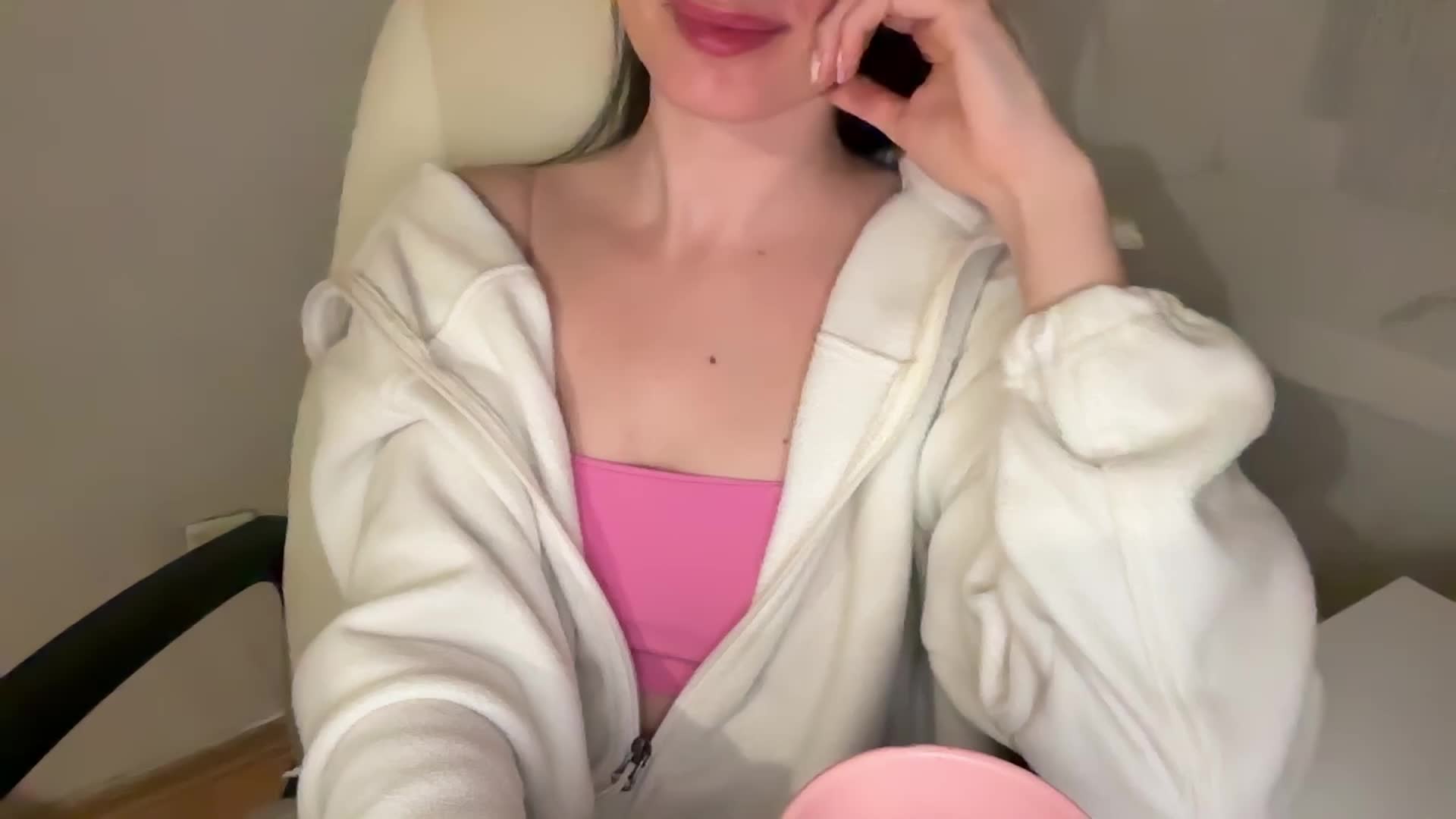 emisun Live Sex April 23, 2026
