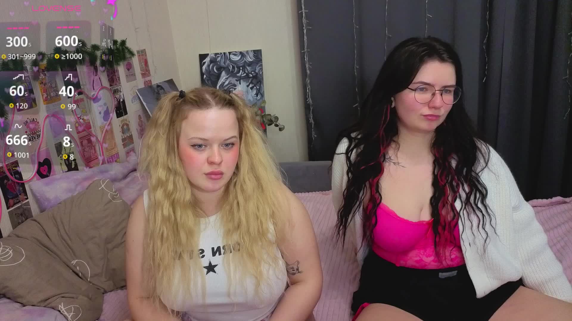 Kitty-and-Hannah Live Sex April 23, 2026