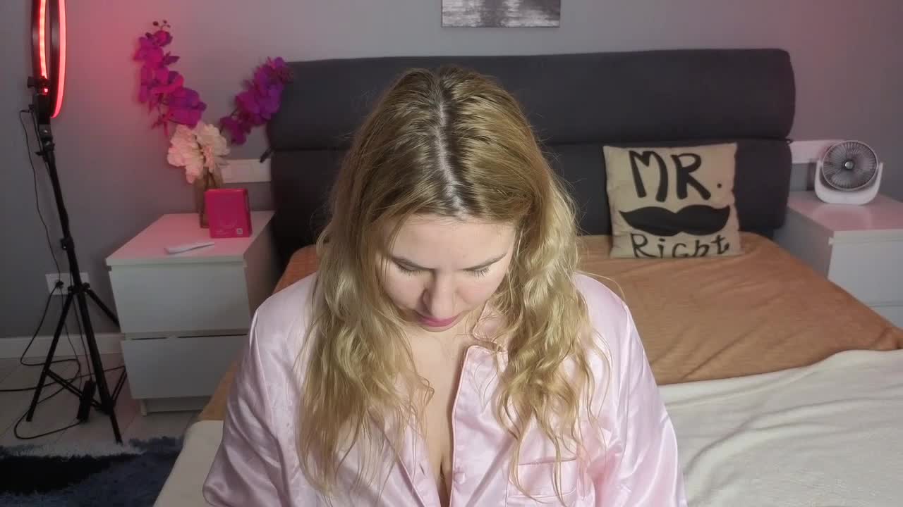 AvaQueen Live Sex April 23, 2026